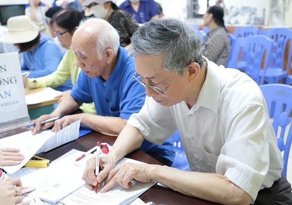 Từ 1/7/2025: Thêm một số chế độ cho người nghỉ hưu