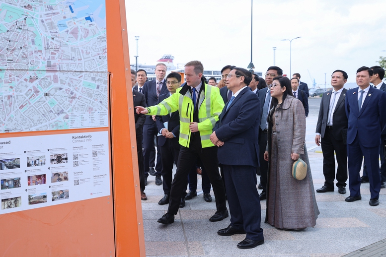 Thủ tướng thăm cảng biển hàng đầu vùng Baltic và tìm hiểu kinh nghiệm phát huy giá trị di sản ở Estonia- Ảnh 4.