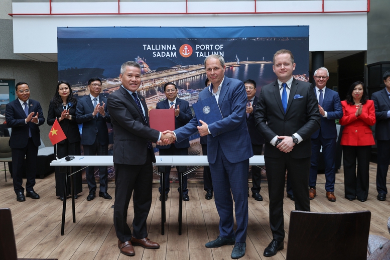 Thủ tướng thăm cảng biển hàng đầu vùng Baltic và tìm hiểu kinh nghiệm phát huy giá trị di sản ở Estonia- Ảnh 7.