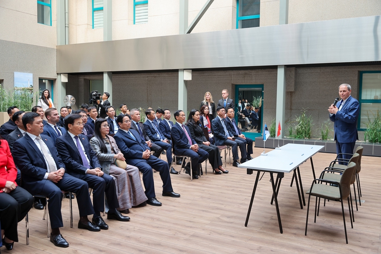 Thủ tướng thăm cảng biển hàng đầu vùng Baltic và tìm hiểu kinh nghiệm phát huy giá trị di sản ở Estonia- Ảnh 5.