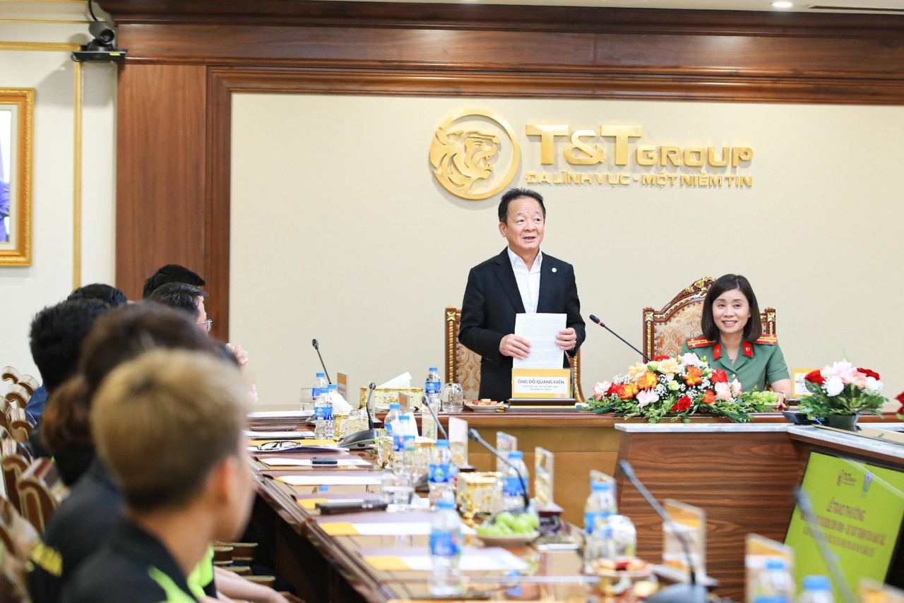 T&T Group trao thưởng hơn 1,2 tỷ đồng cho CLB Bóng bàn CAND - T&T sau Giải vô địch bóng bàn quốc gia 2025