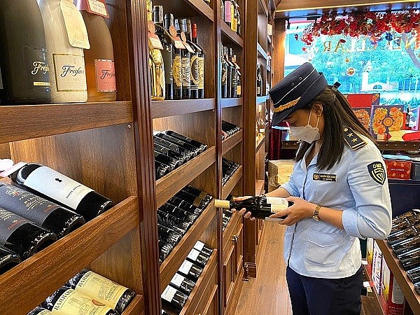 Hướng dẫn thực hiện quy định mới về tem điện tử rượu và thuốc lá