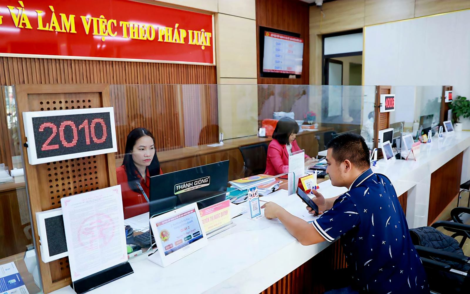 Các bước để nhận tiền hỗ trợ nghỉ hưu trước tuổi do sắp xếp bộ máy tại Hà Nội Chú thích ảnh