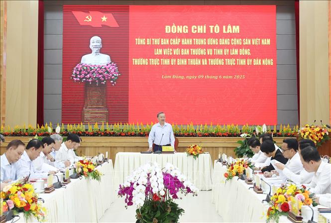 Tỉnh Lâm Đồng mới khẩn trương xây dựng lại quy hoạch tổng thể phát triển kinh tế - xã hội giai đoạn mới Chú thích ảnh