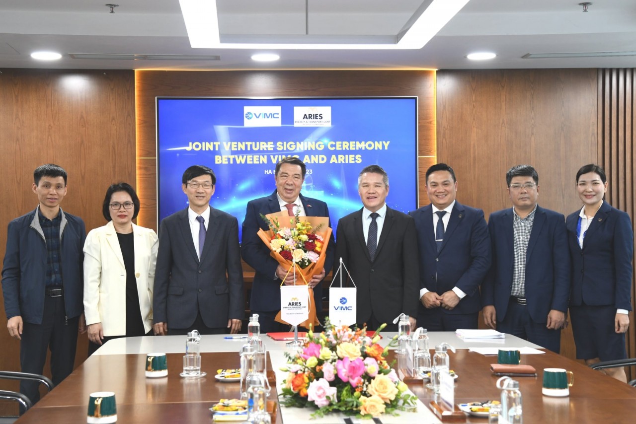 Cầu nối đưa hàng hải Việt Nam vươn ra biển lớn