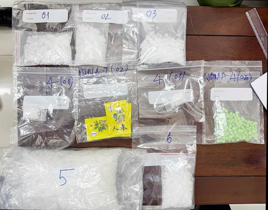 Hải quan phối hợp bắt giữ vụ vận chuyển gần 2 kg ma tuý tại cửa khẩu Mộc Bài