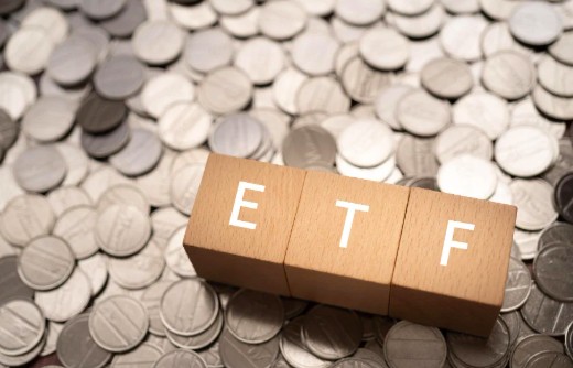 Dòng vốn ETF toàn cầu phân hóa, thị trường Việt Nam chịu áp lực rút ròng nhẹ