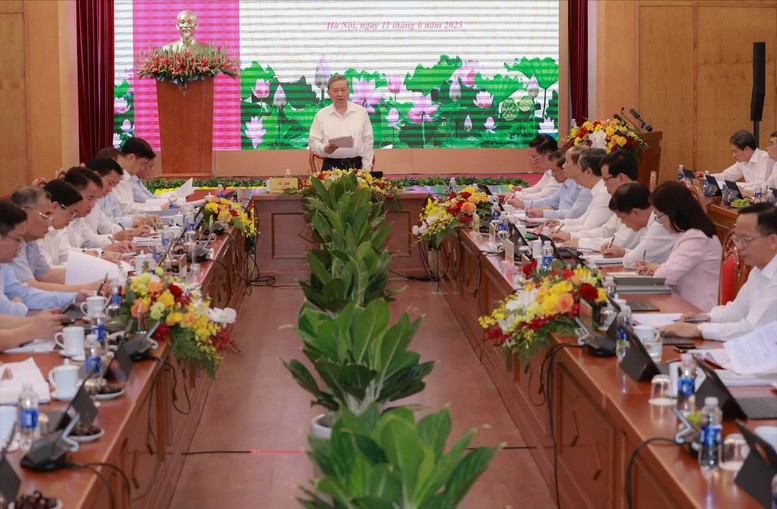 Tổng Bí thư: Đổi mới công tác tuyên giáo, dân vận đáp ứng yêu cầu trong tình hình mới- Ảnh 2.