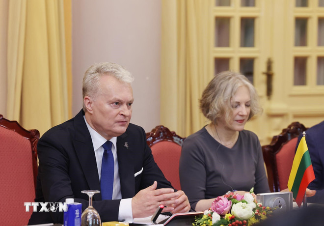 ttxvn-chu-tich-nuoc-luong-cuong-hoi-dam-voi-tong-thong-litva-gitanas-nauseda-8087127-2.jpg