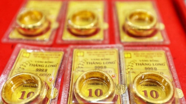 Giá vàng hôm nay (13/6): Vàng thế giới neo ở giá cao, vàng miếng, vàng nhẫn tăng nhẹ