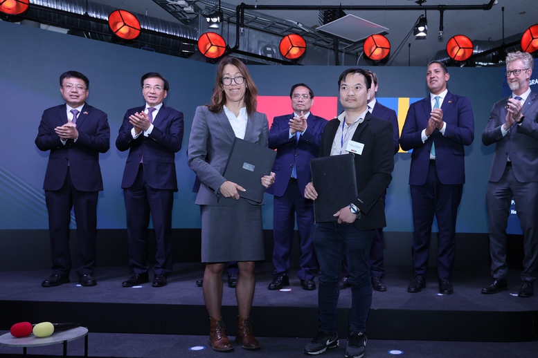 Thủ tướng kỳ vọng làn sóng đầu tư mới từ Thụy Điển vào Việt Nam- Ảnh 12. Thủ tướng kỳ vọng làn sóng đầu tư mới từ Thụy Điển vào Việt Nam- Ảnh 12.