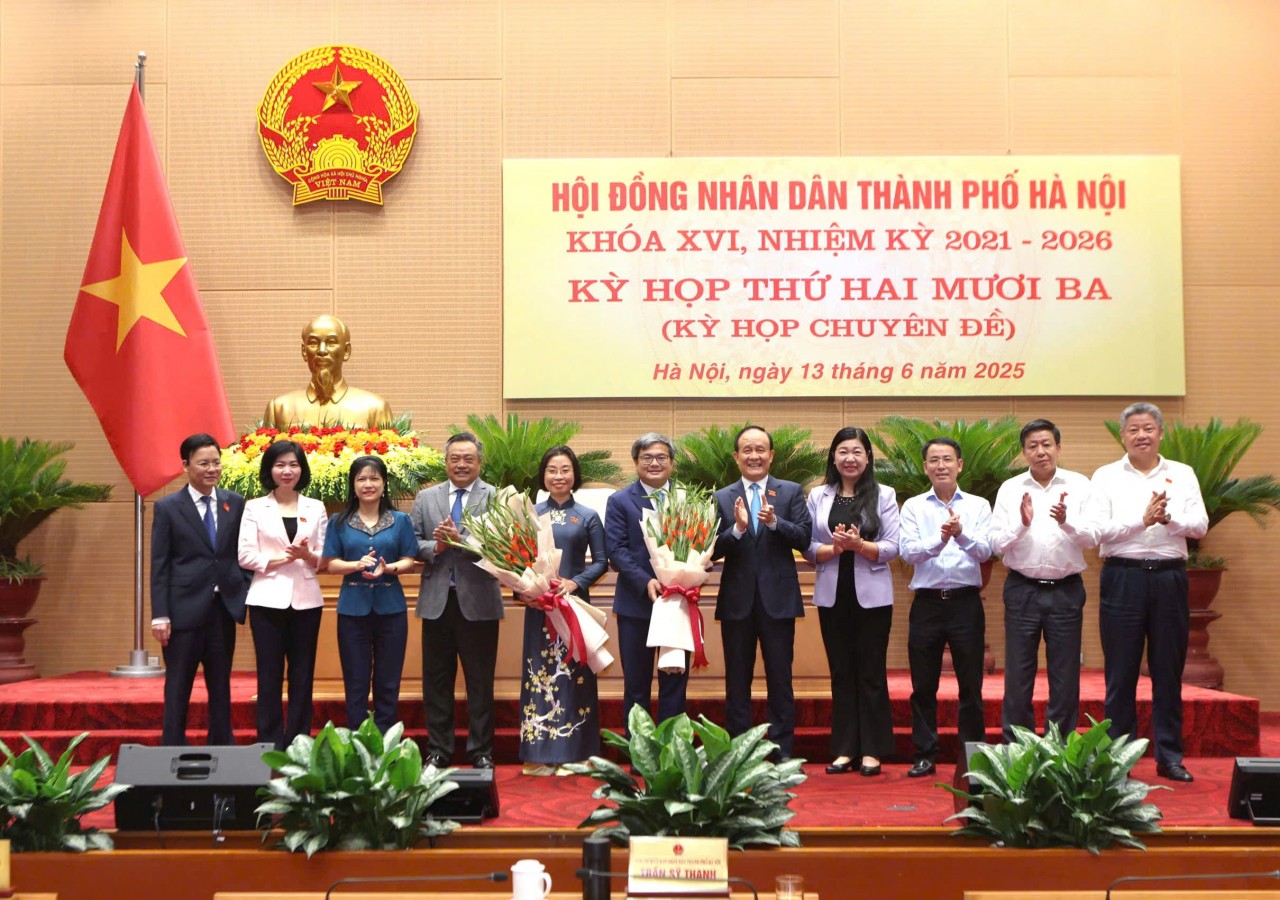 Hà Nội bầu 2 tân phó chủ tịch