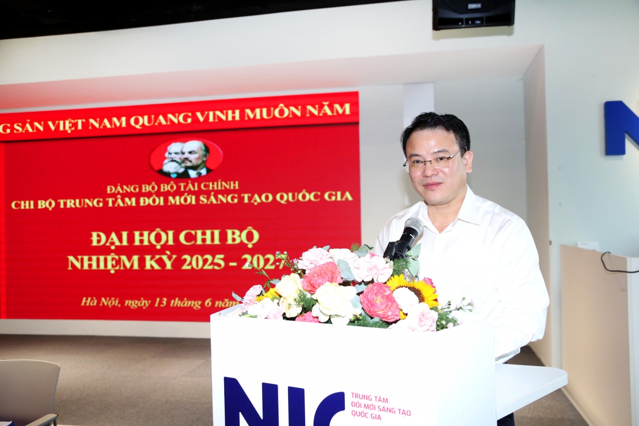 Xây dựng Chi bộ Trung tâm Đổi mới sáng tạo Quốc gia trong sạch, vững mạnh