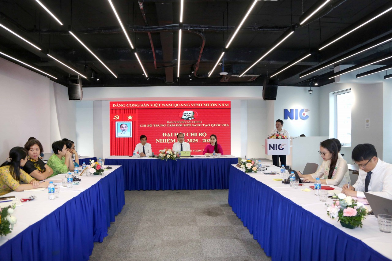 Xây dựng Chi bộ Trung tâm Đổi mới sáng tạo Quốc gia trong sạch, vững mạnh