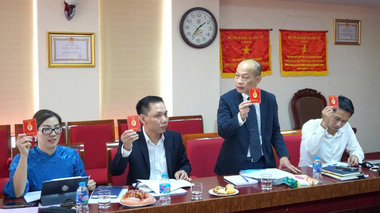 Chi bộ Quỹ Phát triển doanh nghiệp nhỏ và vừa: Chi bộ trong sạch, vững mạnh, tiêu biểu