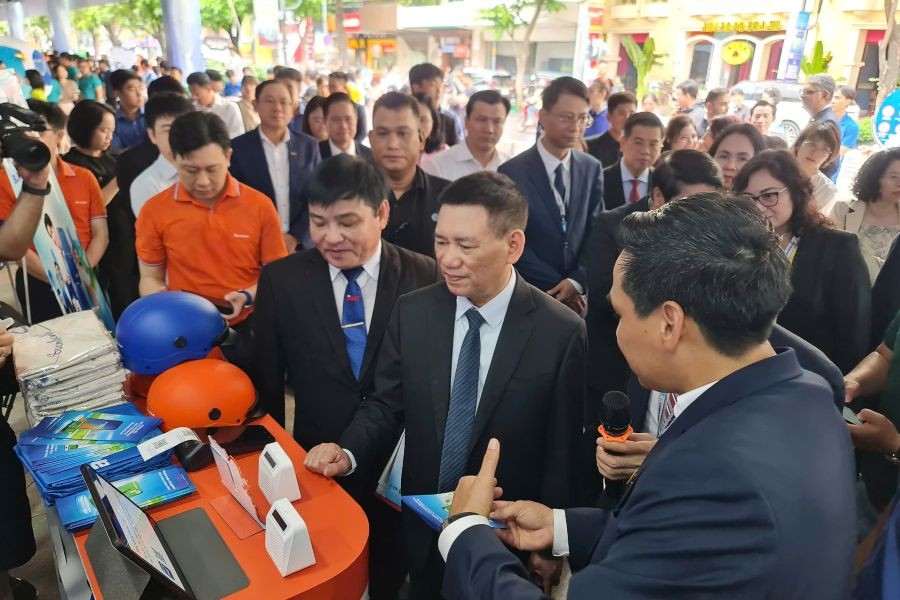 TP. Hồ Chí Minh: Khai mạc lễ hội Không tiền mặt 2025 TP. Hồ Chí Minh: Khai mạc lễ hội không tiền mặt 2025