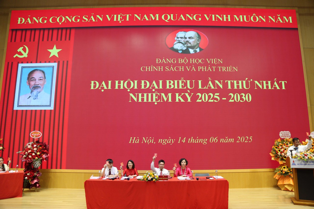 Tiếp tục xây dựng Đảng bộ Học viện Chính sách và phát triển trong sạch, vững mạnh, chung sức đồng lòng