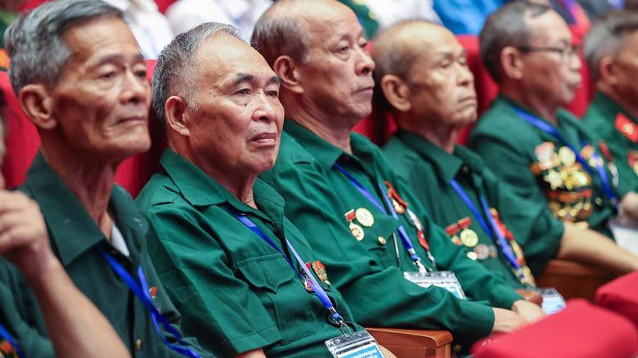 Chủ tịch nước tặng quà người có công nhân dịp 27/7/2025