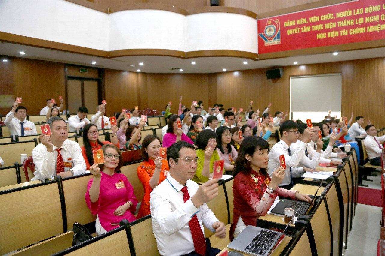 Đại hội Đại biểu Đảng bộ Học viện Tài chính lần thứ VII, nhiệm kỳ 2025 -2030 thành công tốt đẹp