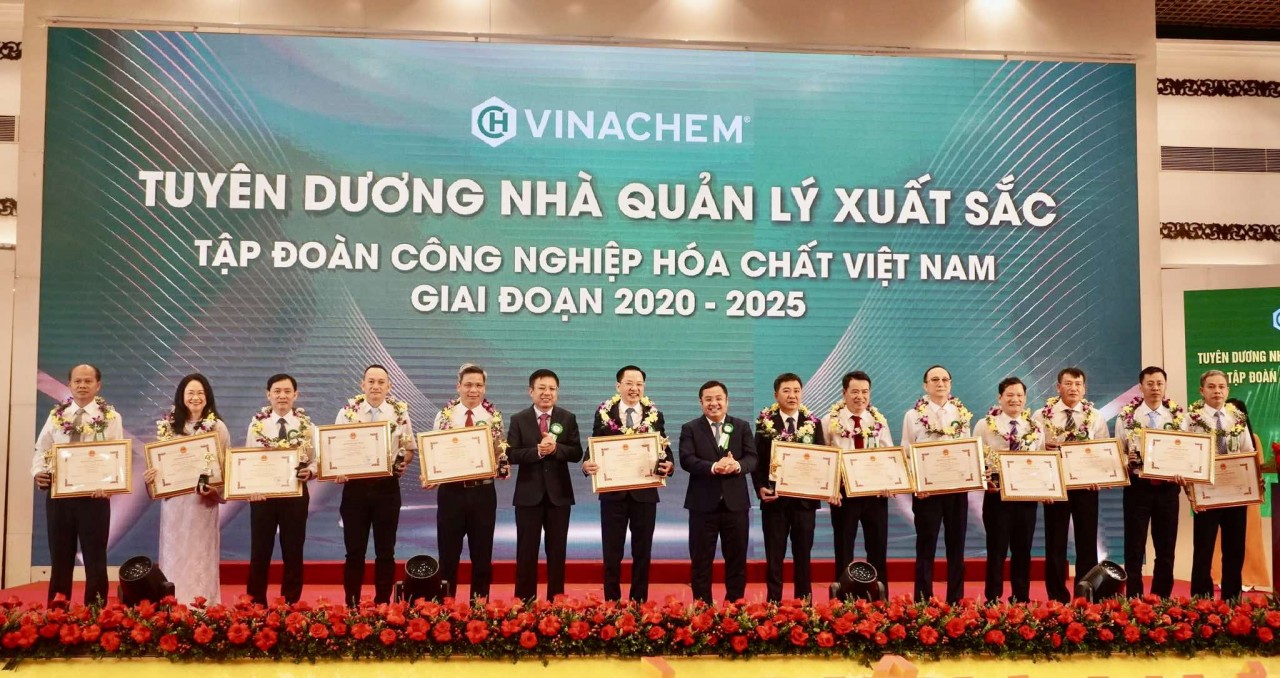 Vinachem phát động phong trào thi đua yêu nước, hướng tới mục tiêu tăng trưởng hai con số