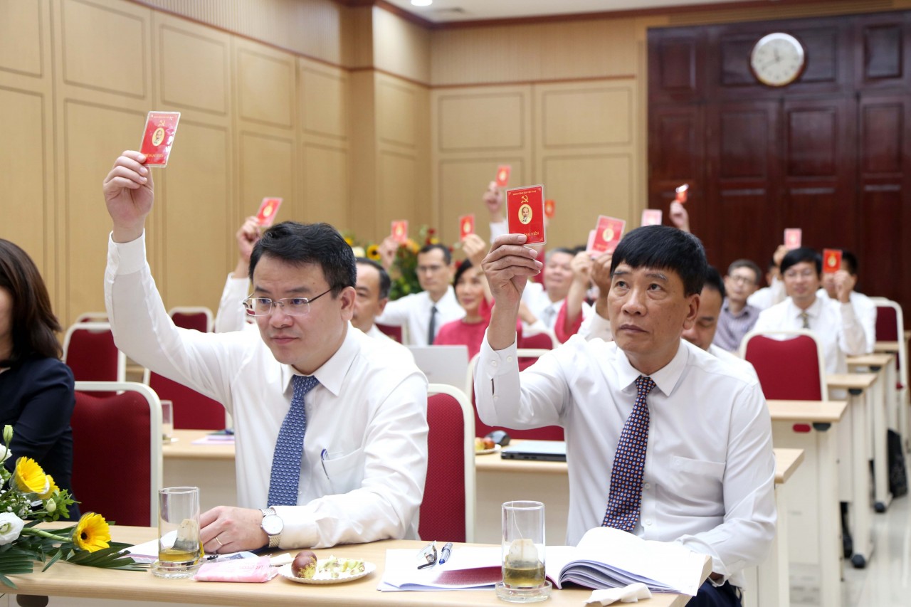 Xây dựng Chi bộ Vụ Quản lý quy hoạch ngày càng trong sạch, vững mạnh Xây dựng Chi bộ Vụ Quản lý quy hoạch ngày càng trong sạch, vững mạnh