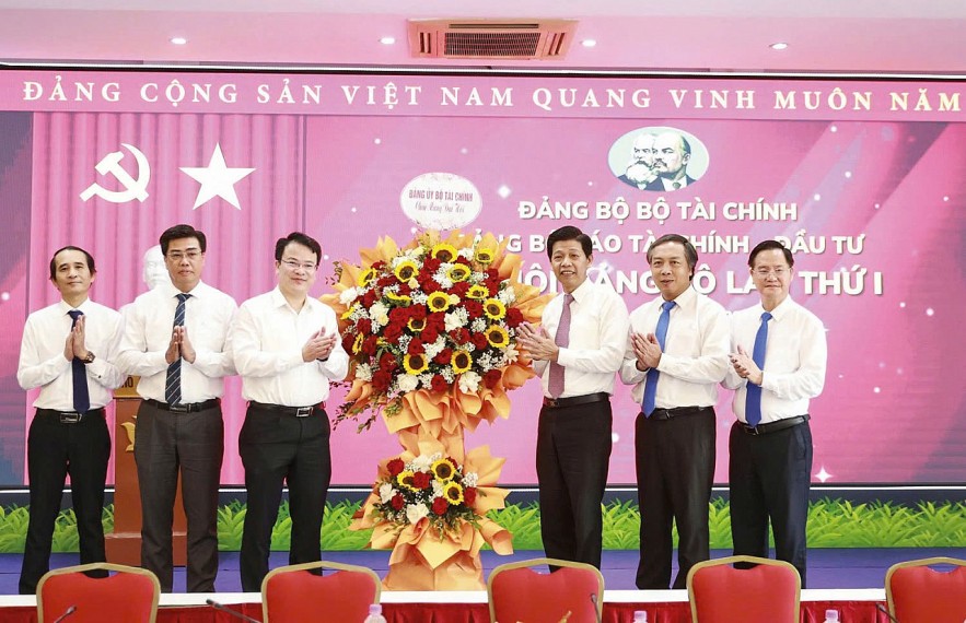 Báo Tài chính - Đầu tư: Kênh truyền thông chiến lược về chính sách tài chính quốc gia Báo Tài chính - Đầu tư: Kênh truyền thông chiến lược về chính sách tài chính quốc gia