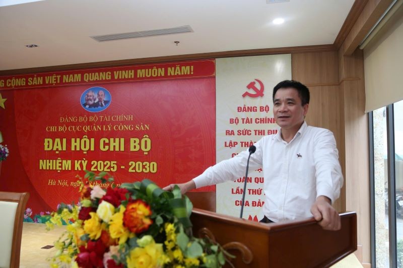 Đoàn kết, đổi mới, xây dựng Chi bộ Cục Quản lý công sản vững mạnh