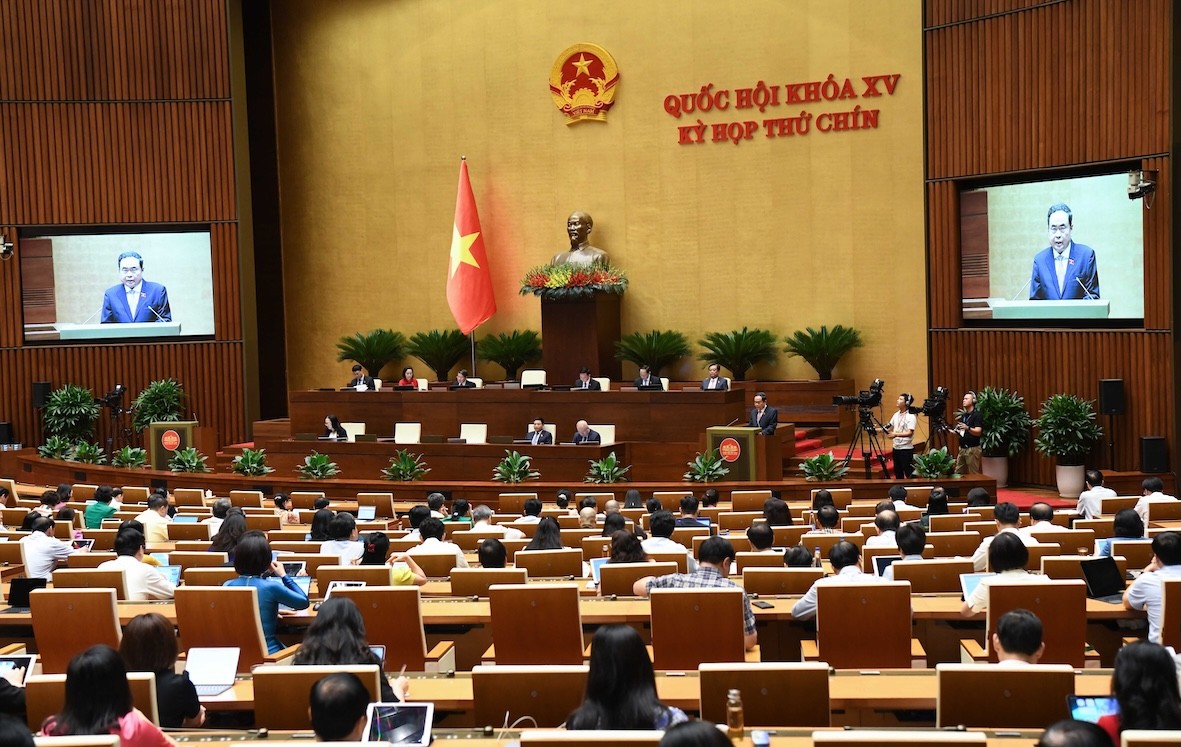 Bộ trưởng Bộ Tài chính Nguyễn Văn Thắng trả lời chất vấn về 5 vấn đề thuộc lĩnh vực tài chính