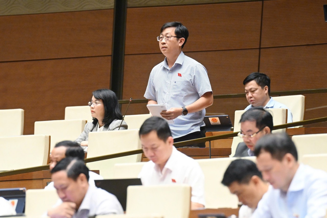 Trung tâm tài chính quốc tế là bước đi sáng suốt