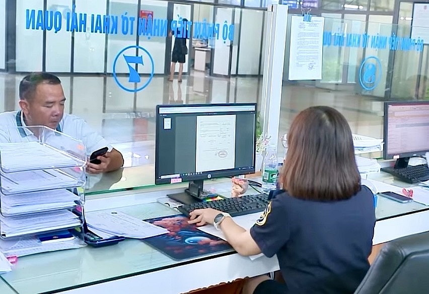 undefined Từ 1/7/2025: Thực hiện tự động phân công công chức kiểm tra hồ sơ hải quan trên VNACCS/VCIS