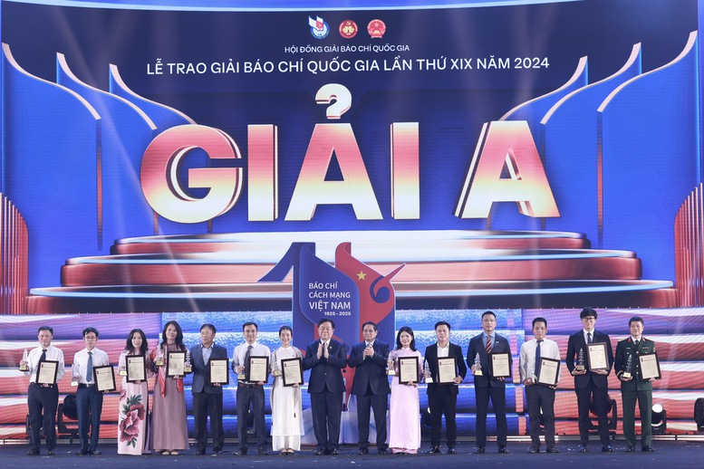 Thủ tướng: Đảng, Nhà nước và Nhân dân đặt niềm tin, hy vọng vào Báo chí Cách mạng với 'thép trong bút, lửa trong tim'- Ảnh 5.