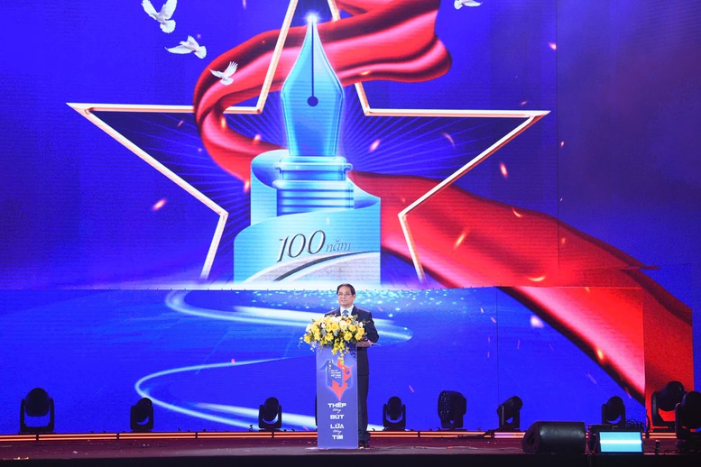 Thủ tướng: Đảng, Nhà nước và Nhân dân đặt niềm tin, hy vọng vào Báo chí Cách mạng với 'thép trong bút, lửa trong tim'- Ảnh 4.