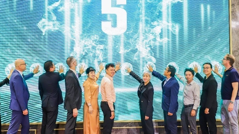 Hệ thống điện mặt trời từ ban công: Hướng đi mới cho năng lượng đô thị bền vững