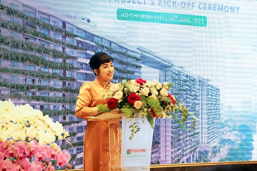 Hệ thống điện mặt trời từ ban công: Hướng đi mới cho năng lượng đô thị bền vững