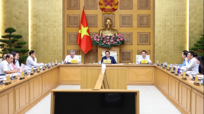 Thủ tướng: Kiên định mục tiêu, giữ vững bản lĩnh, ứng phó linh hoạt, kịp thời, hiệu quả với tình hình