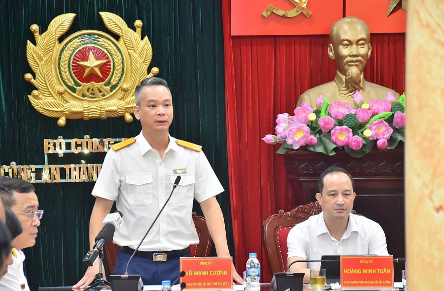 Khởi tố vụ kinh doanh qua mạng doanh thu 120 tỷ đồng, kê khai 5 tỷ đồng Khởi tố vụ kinh doanh qua mạng doanh thu 120 tỷ đồng, kê khai 5 tỷ đồng