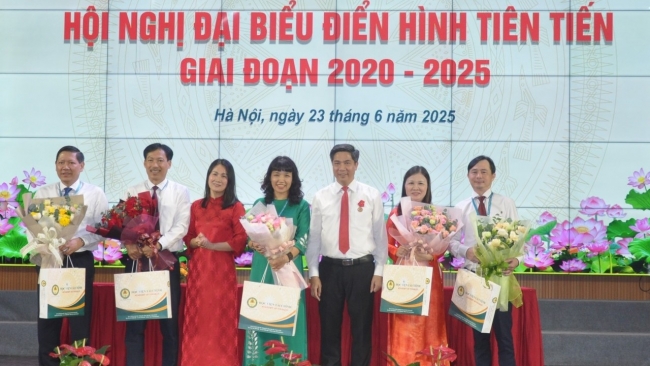 Phong trào thi đua góp phần thực hiện thắng lợi chiến lược phát triển Học viện Tài chính