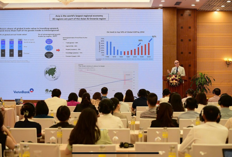 Chuyển đổi số và ESG là hai trụ cột của tăng trưởng bền vững thời kỳ mới Chuyển đổi số và ESG là hai trụ cột của tăng trưởng bền vững thời kỳ mới