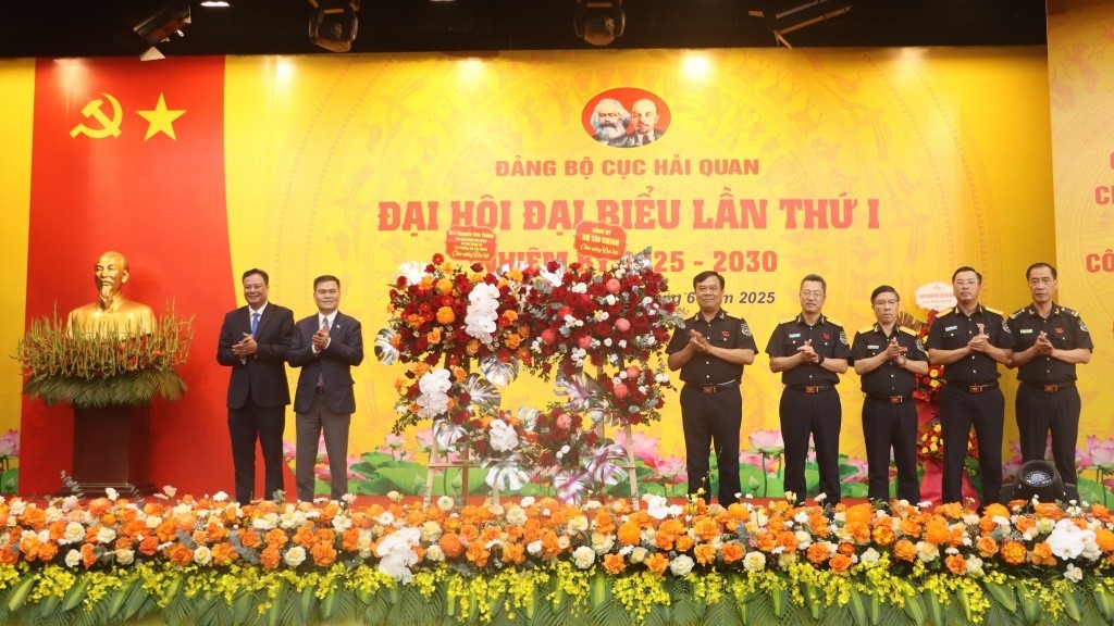 Xây dựng ngành Hải quan “Đoàn kết - Dân chủ - Kỷ cương - Đổi mới - Phát triển”