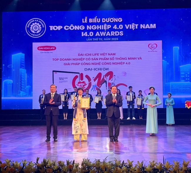Dai-ichi Life Việt Nam vinh dự đạt giải thưởng “Top doanh nghiệp có sản phẩm số thông minh và giải pháp công nghệ Công nghiệp 4.0”