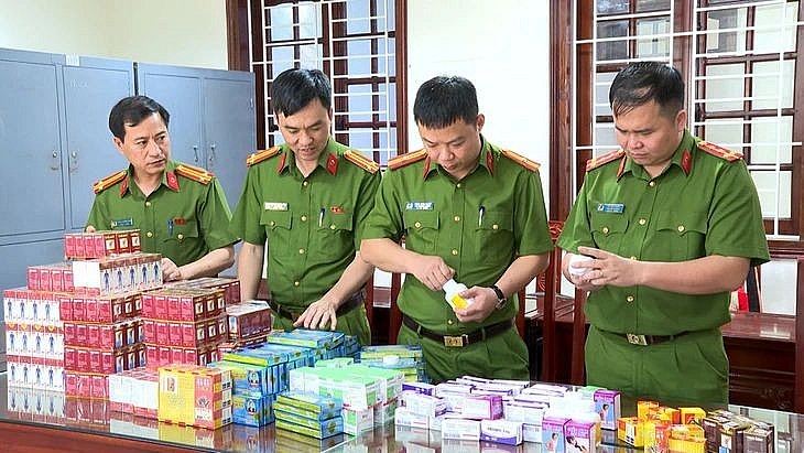 Tấn công, truy quét, không khoan nhượng với hàng lậu, hàng giả