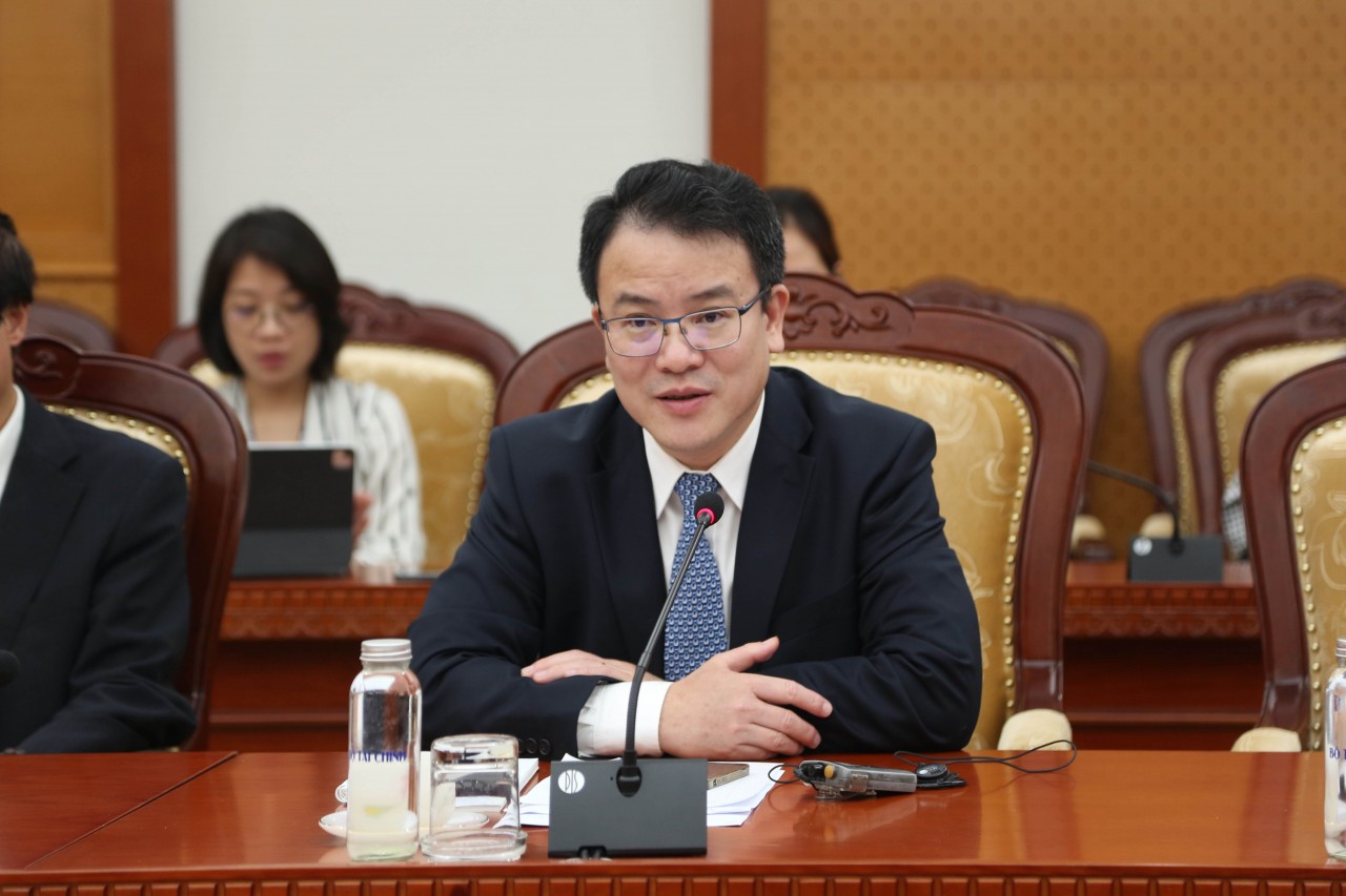 Thứ trưởng Trần Quốc Phương làm việc với Đoàn Điều IV của IMF