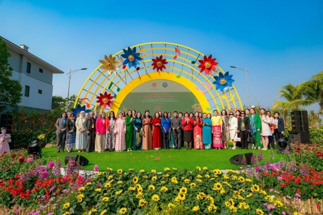 Home Hanoi Xuan: Hành trình nửa thập kỷ tôn vinh Tết Việt