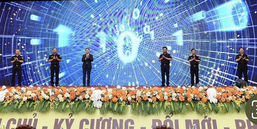 Hải quan khởi động ứng dụng “VIET NAM CUSTOMS DATA”