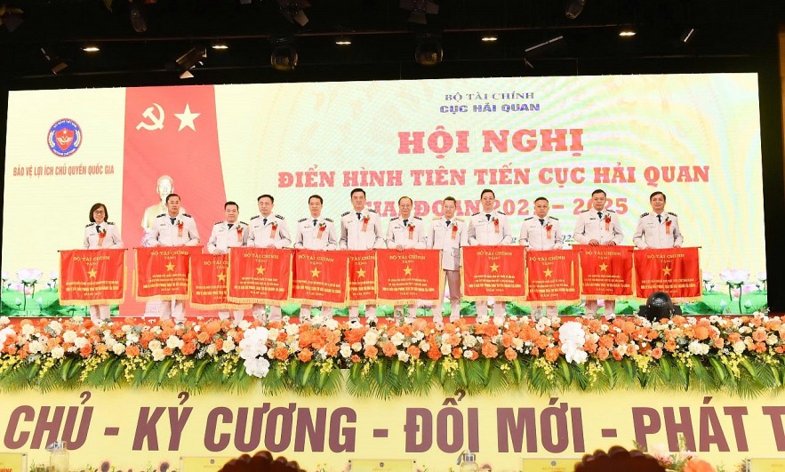 Phát động thi đua 2025-2030: "Hải quan Việt Nam Đoàn kết - Kỷ cương - Đổi mới - Đột phá - Phát triển"