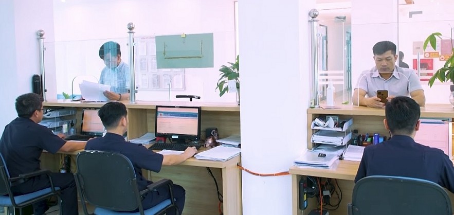 undefined Hải quan dừng tiếp nhận tờ khai để để cấu hình hệ thống công nghệ thông tin