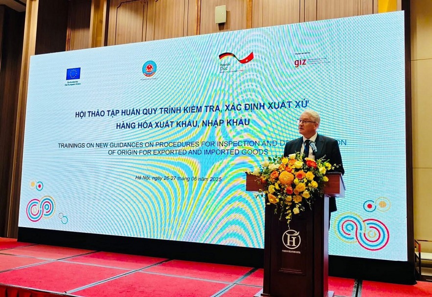 EU sẵn sàng hỗ trợ Hải quan Việt Nam kiểm soát xuất xứ hàng hoá
