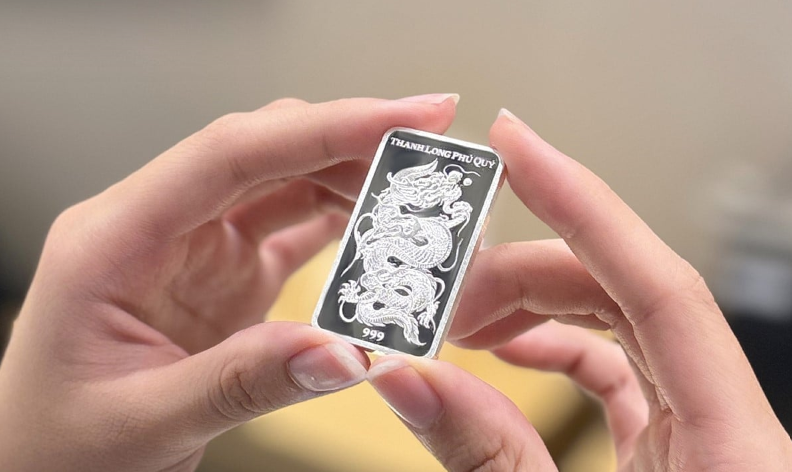 Ngày 29/6: Giá bạc trong nước và thế giới tiếp đà lao dốc