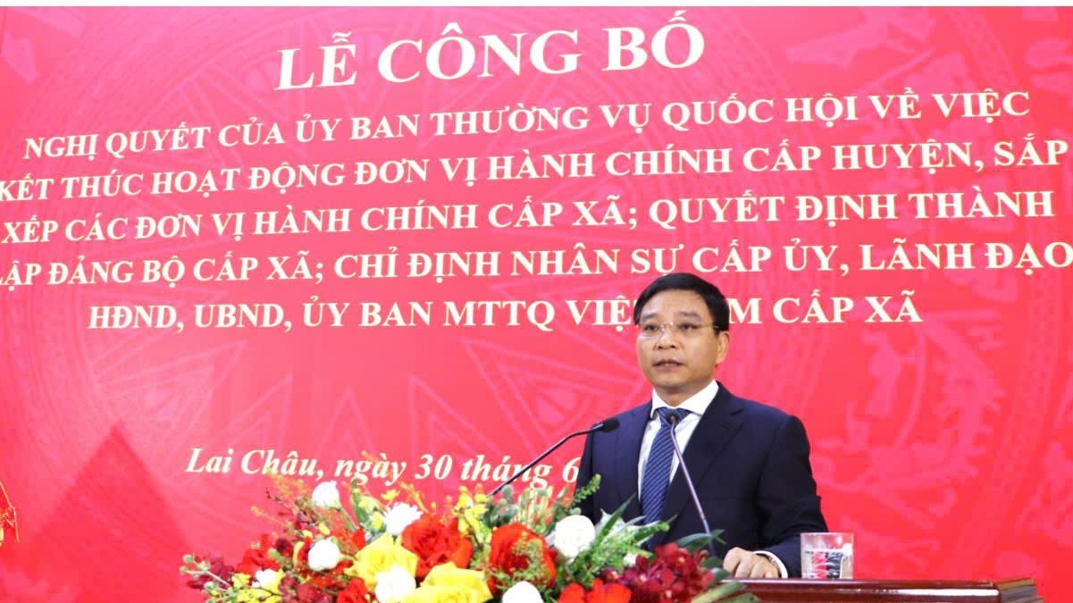 Bộ trưởng Bộ Tài chính tin tưởng Lai Châu phát triển mạnh mẽ sau sắp xếp, kiện toàn tổ chức