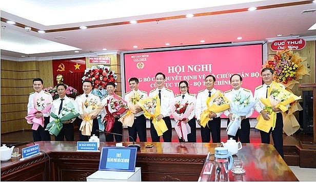 Ban lãnh đạo Thuế TP. Hồ Chí Minh mới, gồm 1 trưởng (ông Đoàn Minh Dũng) và 9 phó. Ảnh: Việt Dũng